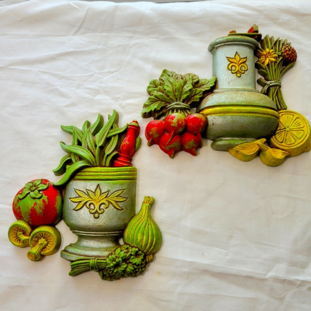 VINTAGE KITCHEN DECOR WALL HOME INTERIORES SET 2 PIECES